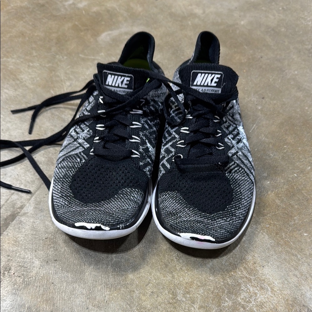 Nike Black and Gray Sneakers